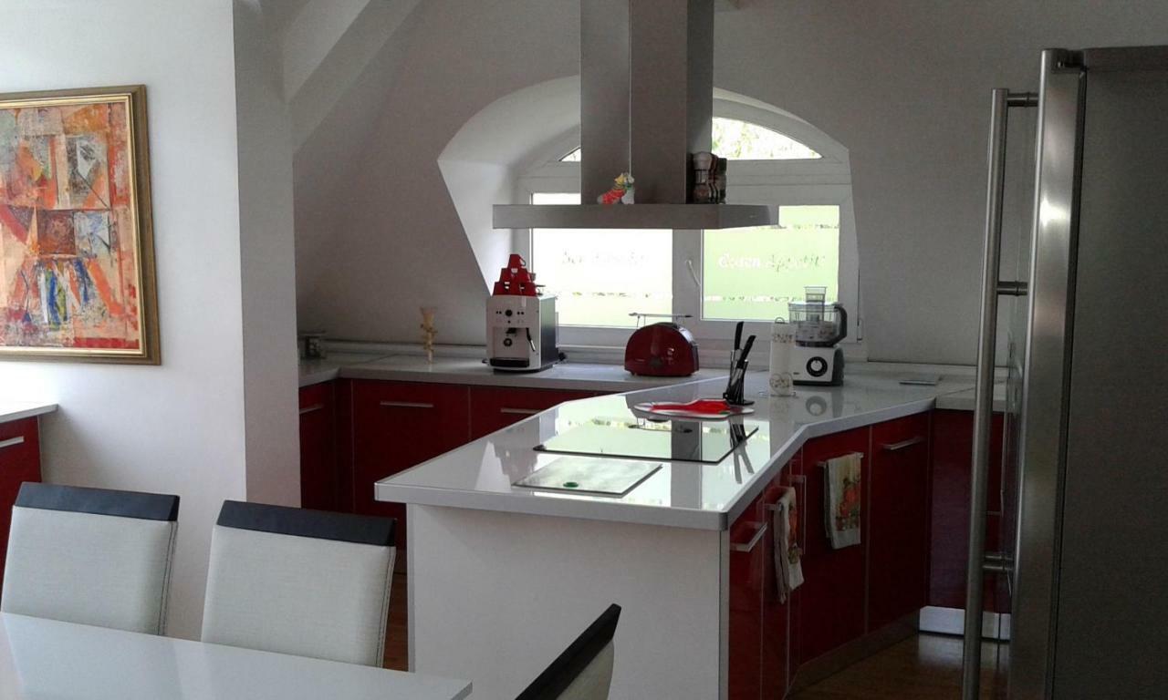 Apartment Sagittarius Kyustendil Bagian luar foto